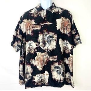 Caribbean Men’s casual Shirt Buttons Down Floral Silk Short sleeve Sz XL